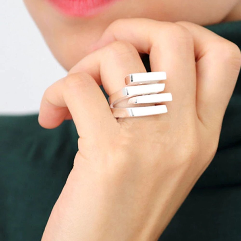New Multi-Layer Irregular Trapezoid Squared Ring